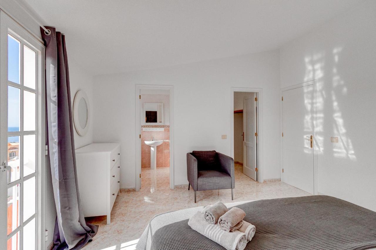 Bonita Casa Nina Con Jacuzzi By Paramount Holidays Playa de San Juan  Luaran gambar